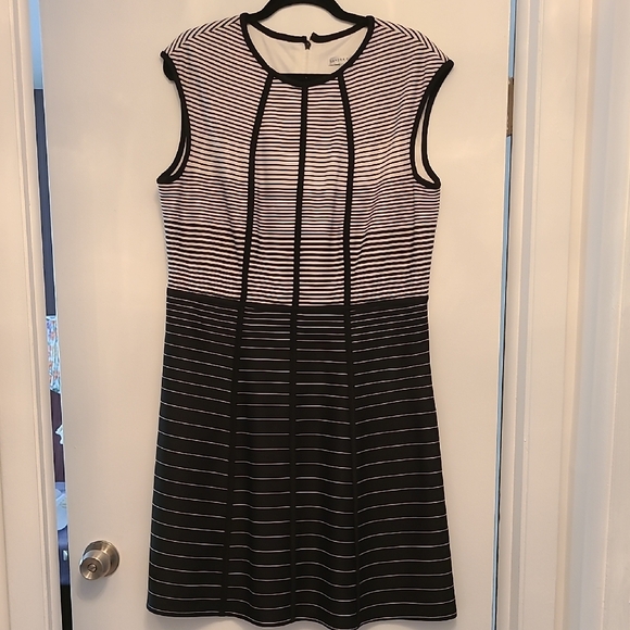 Elegant Black and White Striped Dress. Perfect for A Young Lady. - Picture 1 of 3